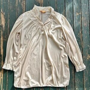 Daffodil Hand Embroidered Top Womens L Floral Vintage Cottege Core